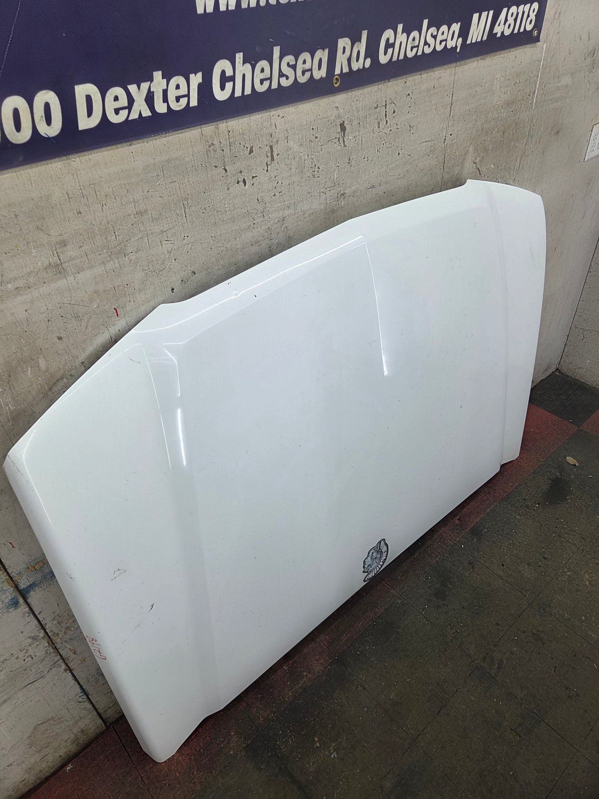 2003-2006 Chevrolet Silverado 1500 2500 'Cateye' Hood