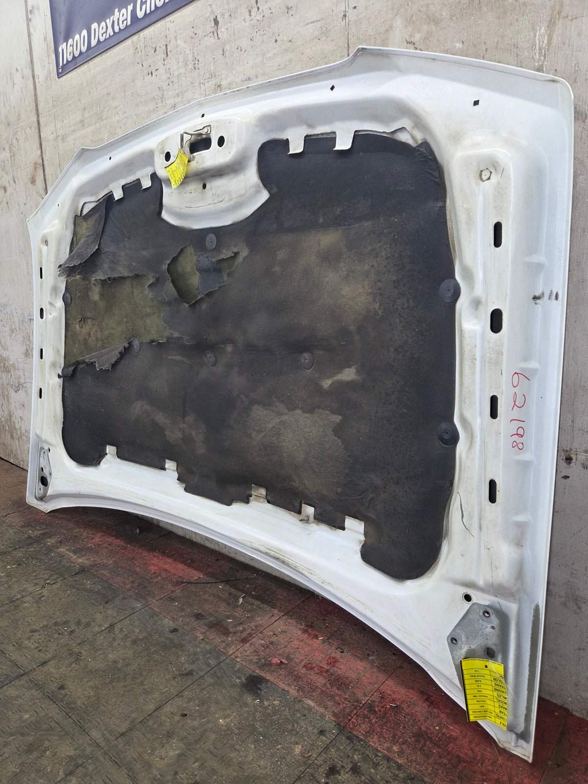 2003-2006 Chevrolet Silverado 1500 2500 'Cateye' Hood
