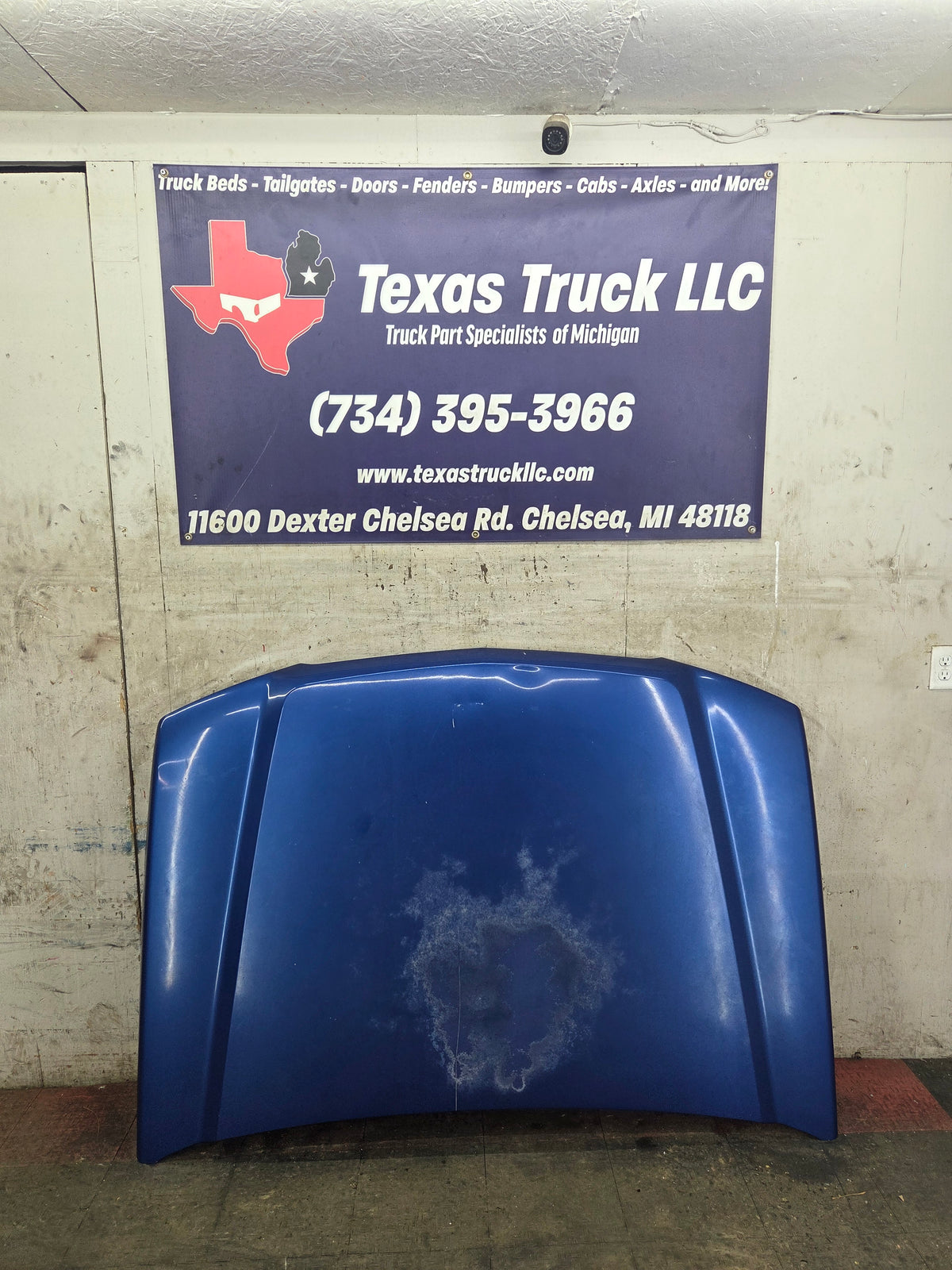 2003-2006 Chevrolet Silverado 1500 2500 'Cateye' Hood