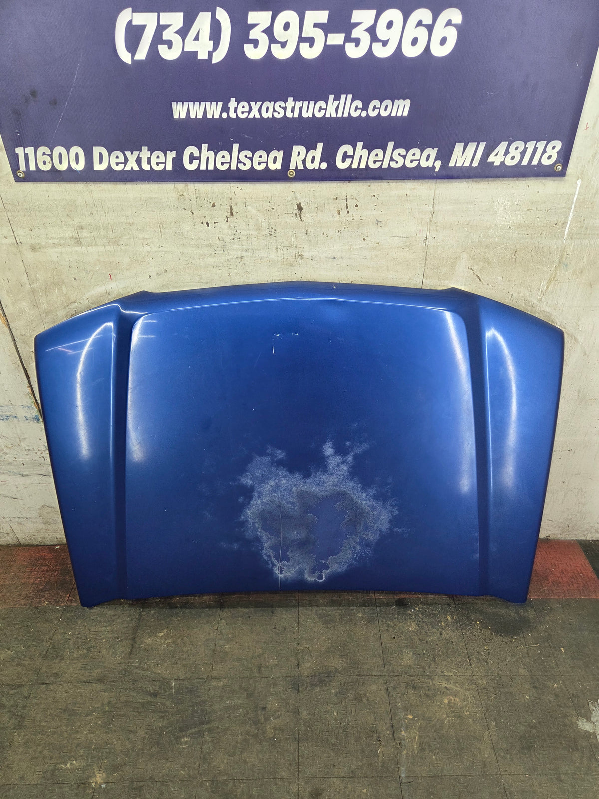 2003-2006 Chevrolet Silverado 1500 2500 'Cateye' Hood