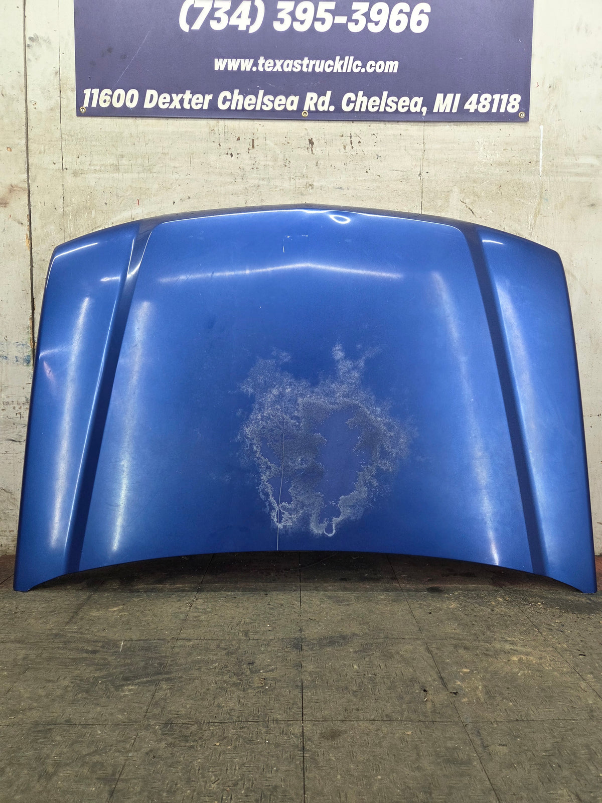 2003-2006 Chevrolet Silverado 1500 2500 'Cateye' Hood