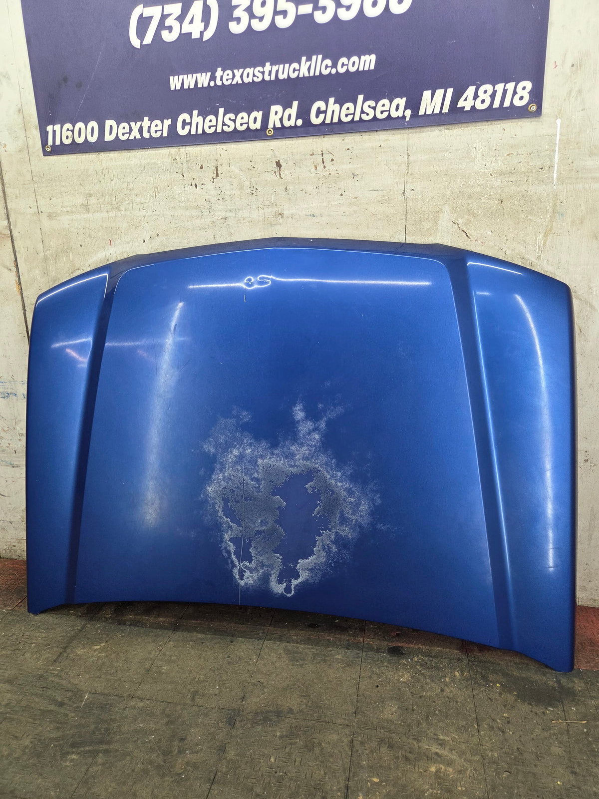 2003-2006 Chevrolet Silverado 1500 2500 'Cateye' Hood