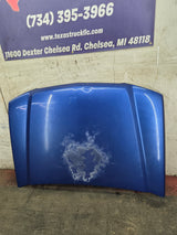 2003-2006 Chevrolet Silverado 1500 2500 'Cateye' Hood
