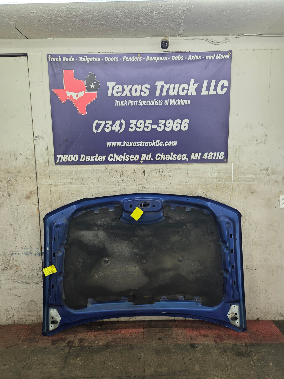 2003-2006 Chevrolet Silverado 1500 2500 'Cateye' Hood