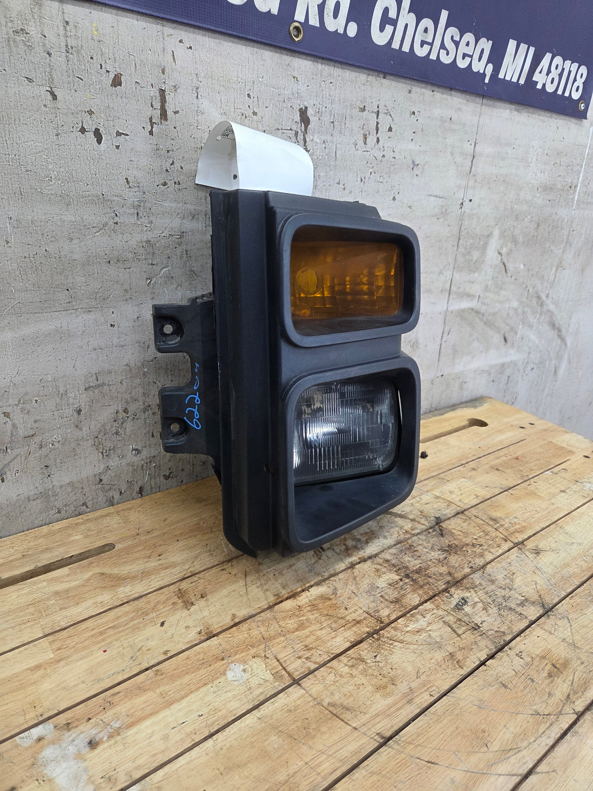 2008-2010 Ford Super Duty F250 F350 F450 F550 LH Driver Side Head Light 7C34-13101-A