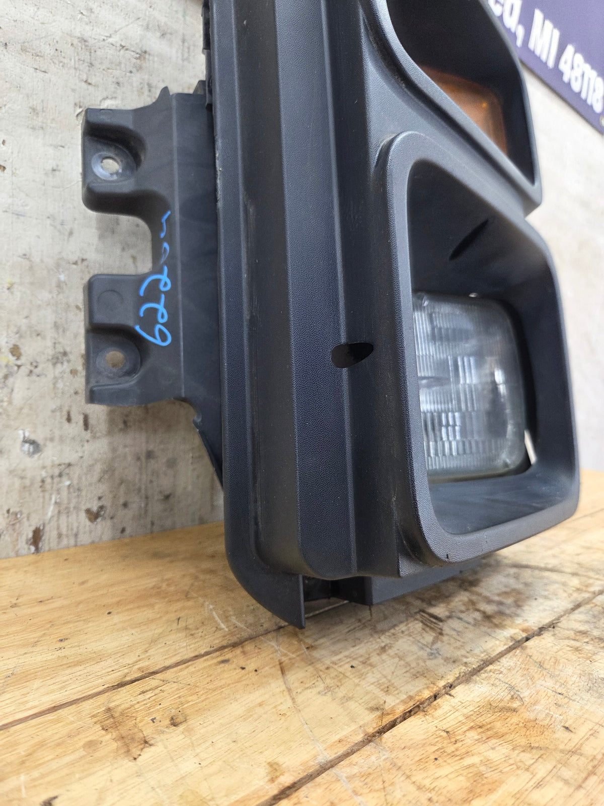 2008-2010 Ford Super Duty F250 F350 F450 F550 LH Driver Side Head Light 7C34-13101-A