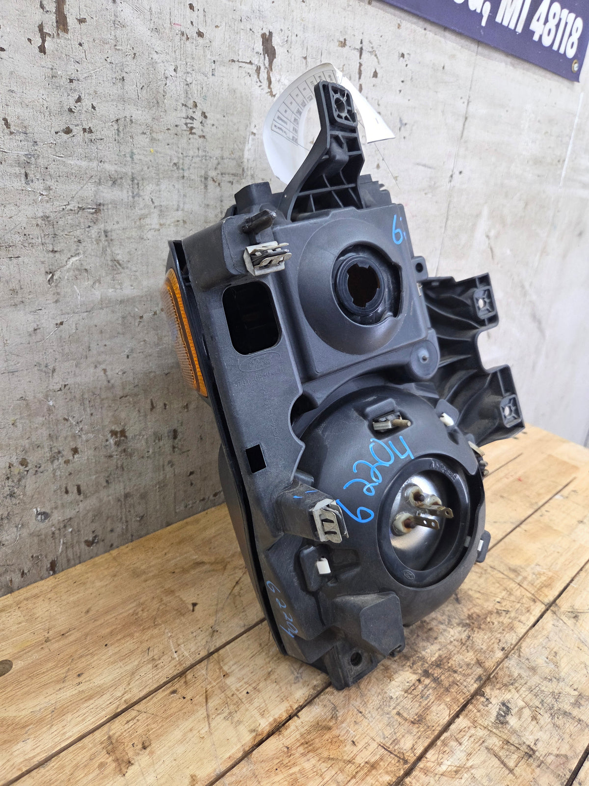 2008-2010 Ford Super Duty F250 F350 F450 F550 LH Driver Side Head Light 7C34-13101-A