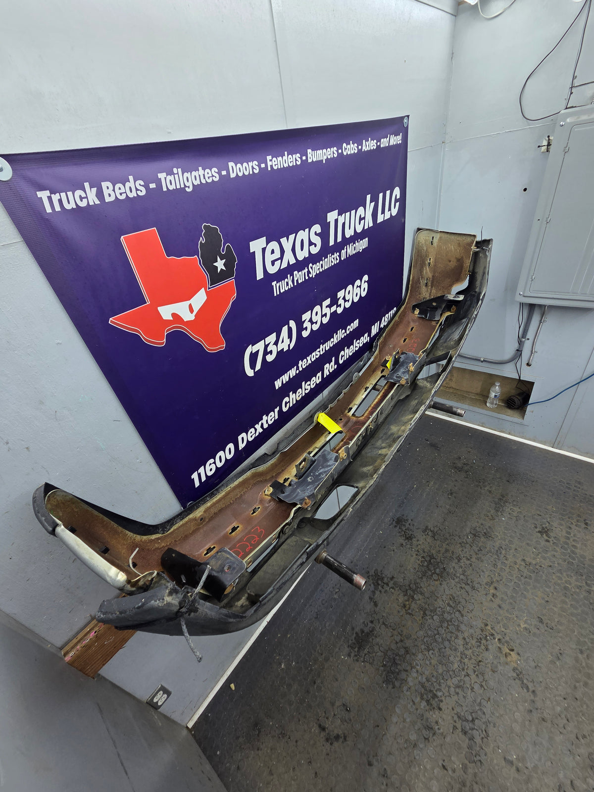 2003-2007 Chevrolet Silverado 1500 'Cateye' Front Bumper