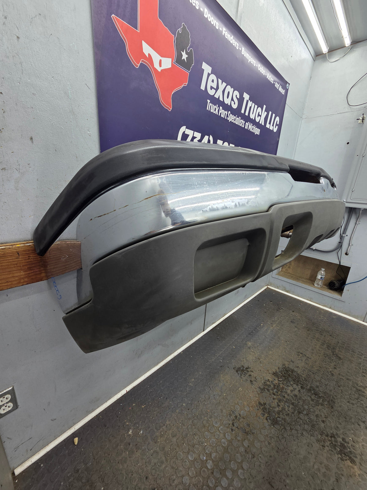 2003-2007 Chevrolet Silverado 1500 'Cateye' Front Bumper