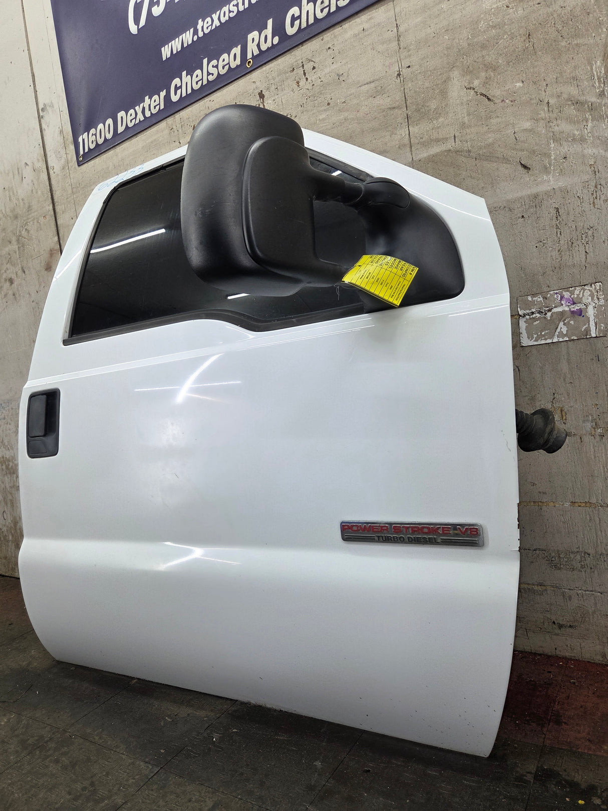 1999-2007 Ford Super Duty RH Passenger Side Front Door F250 F350 F450 F550
