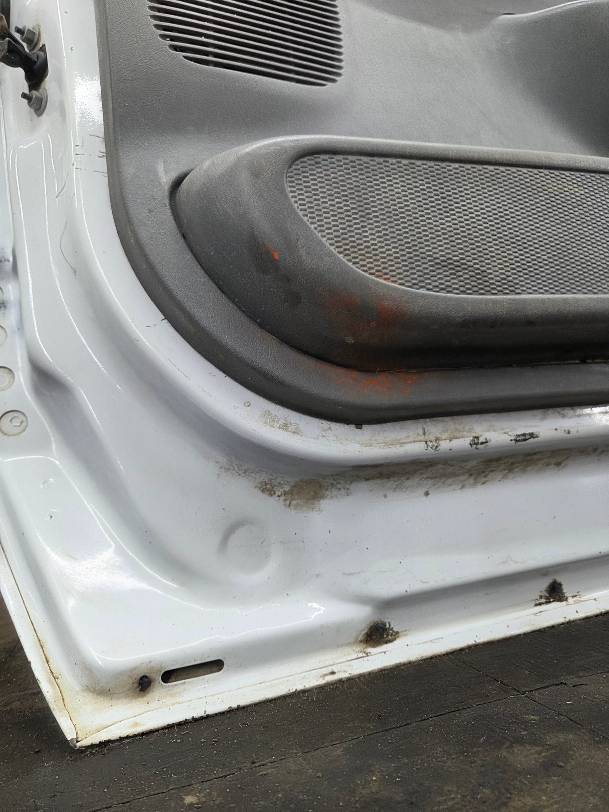 1999-2007 Ford Super Duty RH Passenger Side Front Door F250 F350 F450 F550