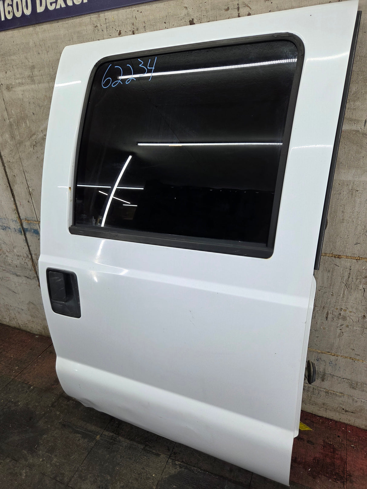 1999-2007 Ford Super Duty RH Passenger Side Rear Crew Cab Door F250 F350 F450 F550 *Damage*