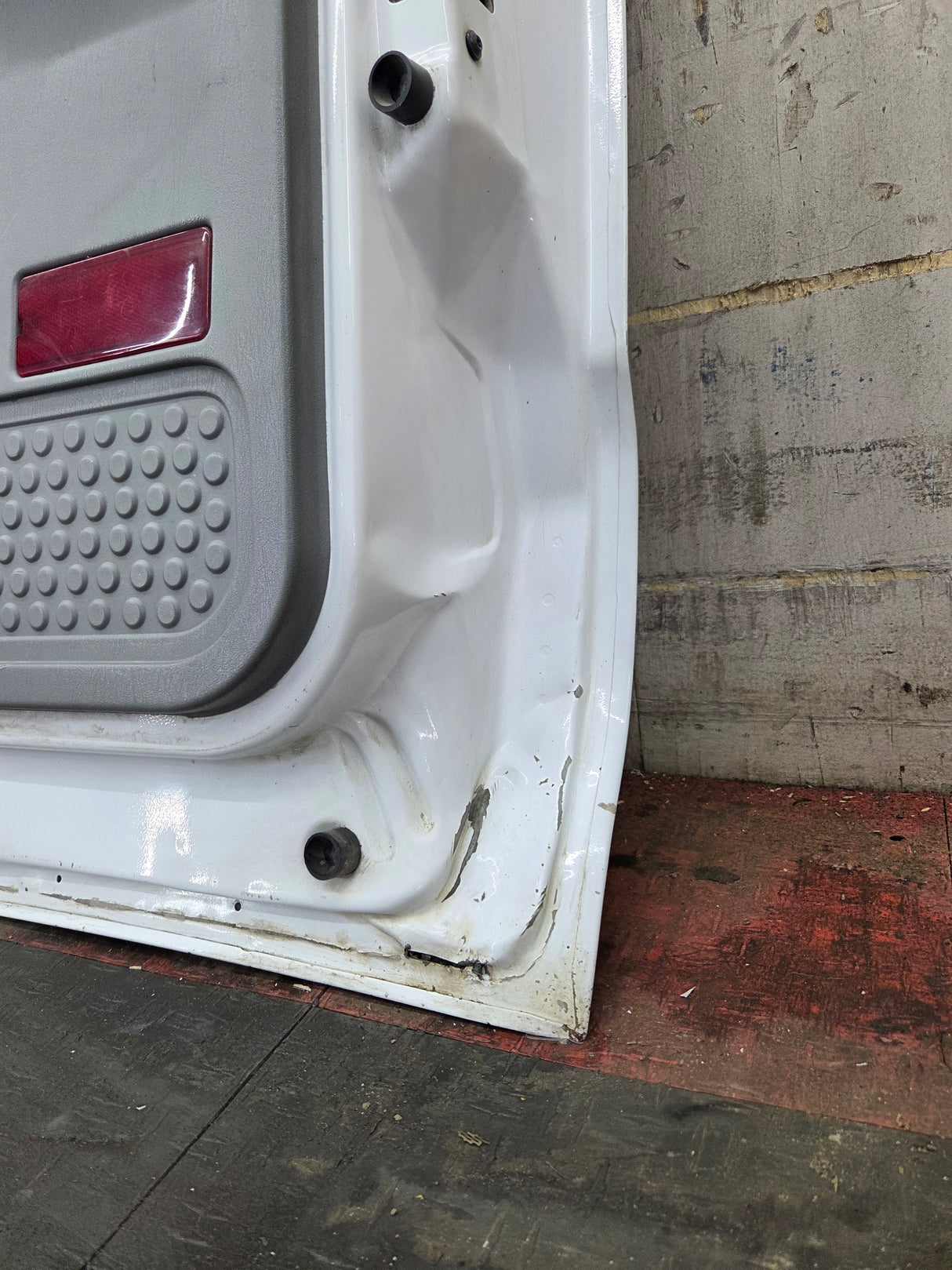 1999-2007 Ford Super Duty RH Passenger Side Rear Crew Cab Door F250 F350 F450 F550 *Damage*