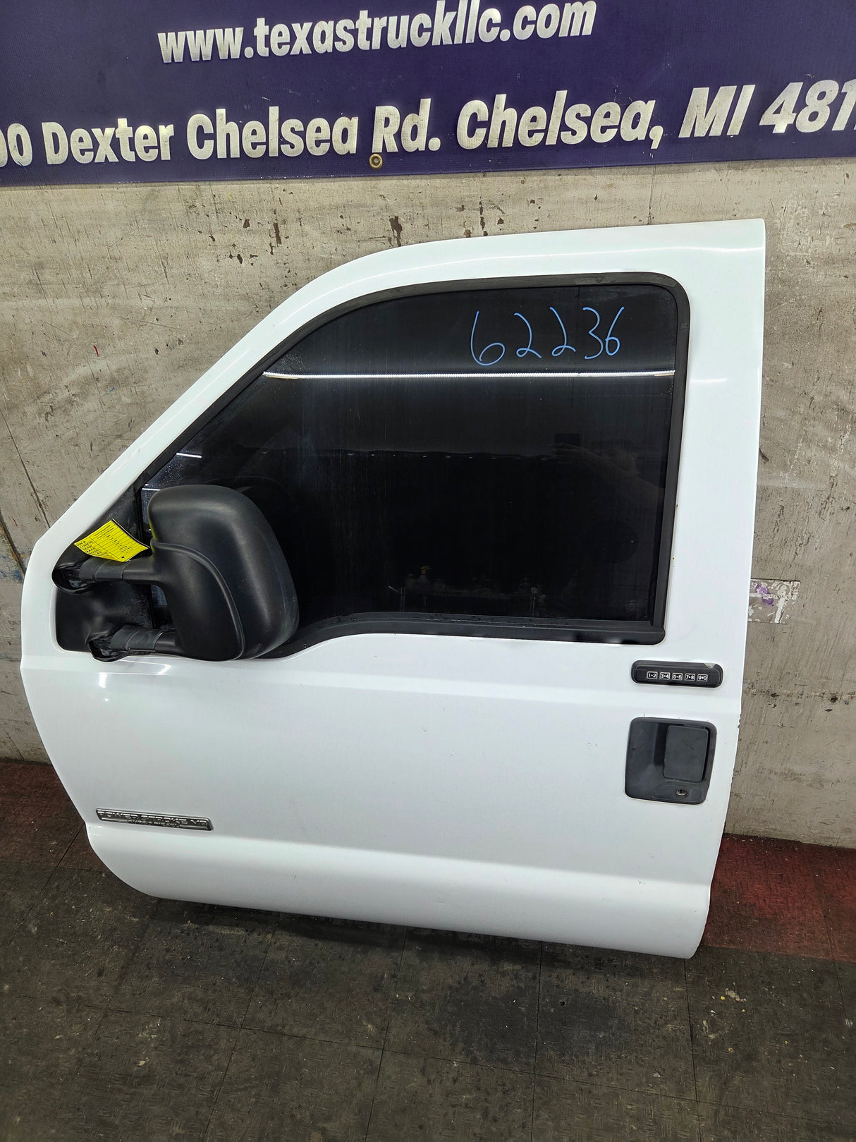 1999-2007 Ford Super Duty LH Driver Side Front Door F250 F350 F450 F550