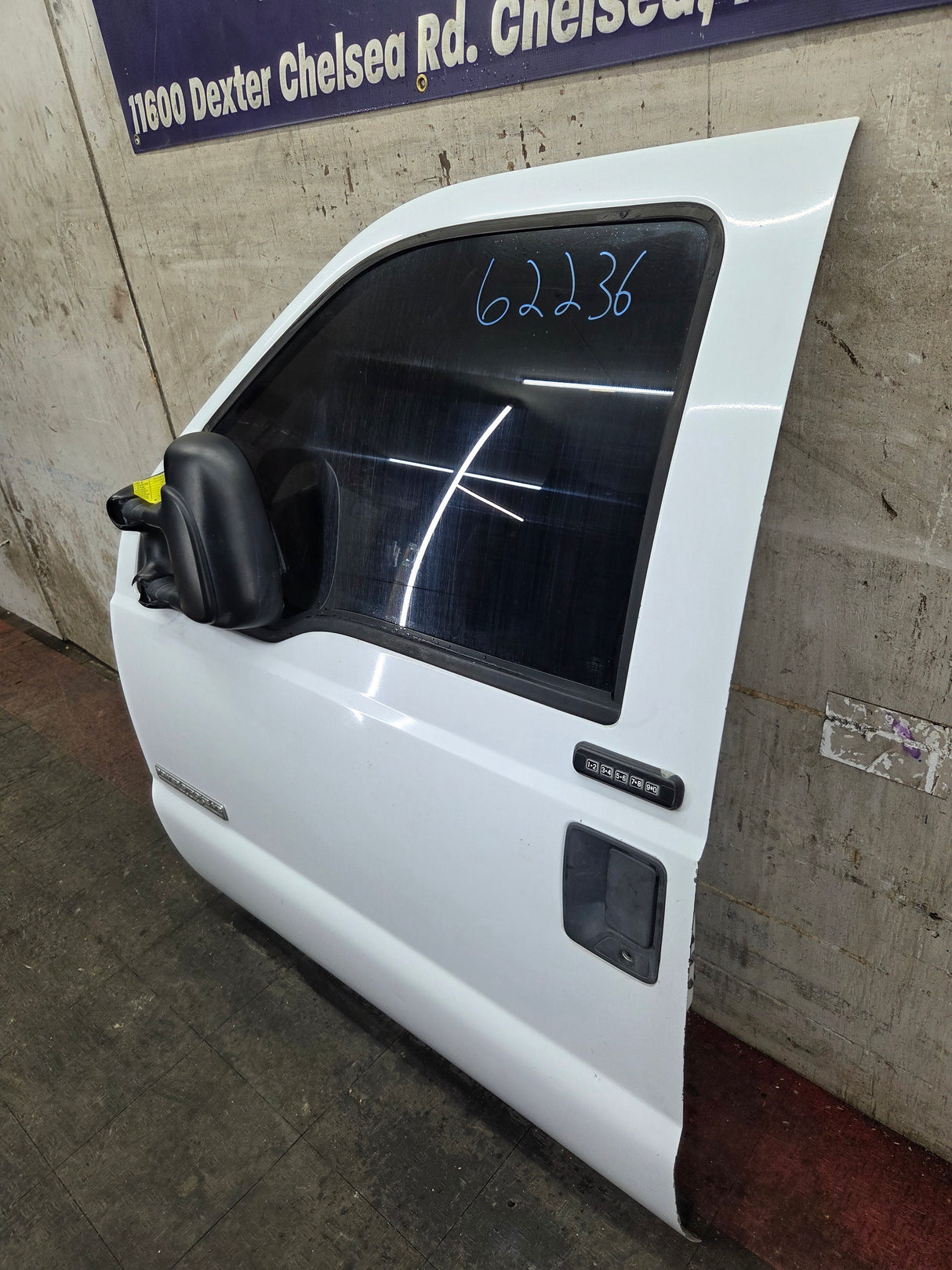 1999-2007 Ford Super Duty LH Driver Side Front Door F250 F350 F450 F550