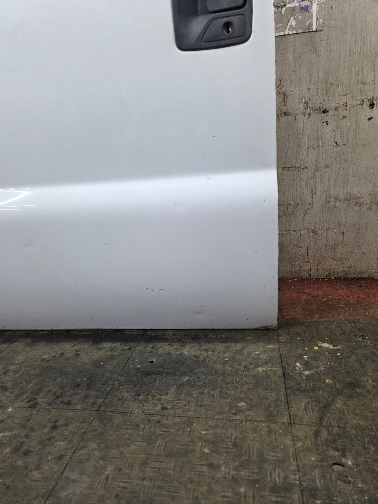 1999-2007 Ford Super Duty LH Driver Side Front Door F250 F350 F450 F550