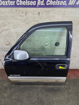 1999-2006 Chevrolet Silverado / GMC Sierra 1500 2500 3500 HD Front Driver Side Door LH