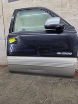 1999-2006 Chevrolet Silverado / GMC Sierra 1500 2500 3500 HD Front Passenger Side Door RH