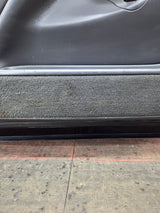 1999-2006 Chevrolet Silverado / GMC Sierra 1500 2500 3500 HD Front Passenger Side Door RH