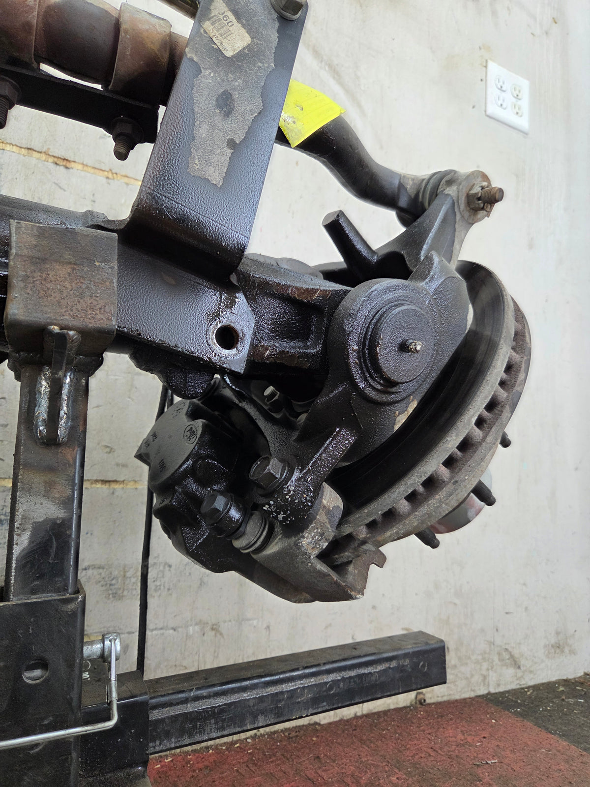 1999-2004 Ford Super Duty F250 F350 SRW Front Axle 3.73 Gear Ratio