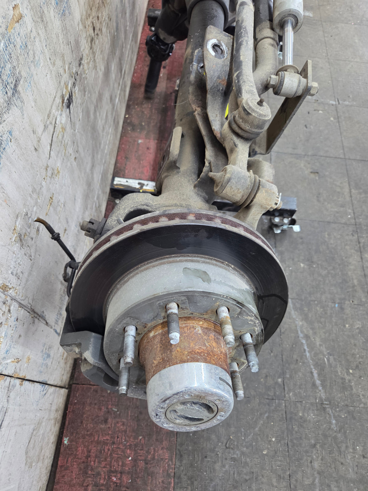 1999-2004 Ford Super Duty F250 F350 SRW Front Axle 3.73 Gear Ratio