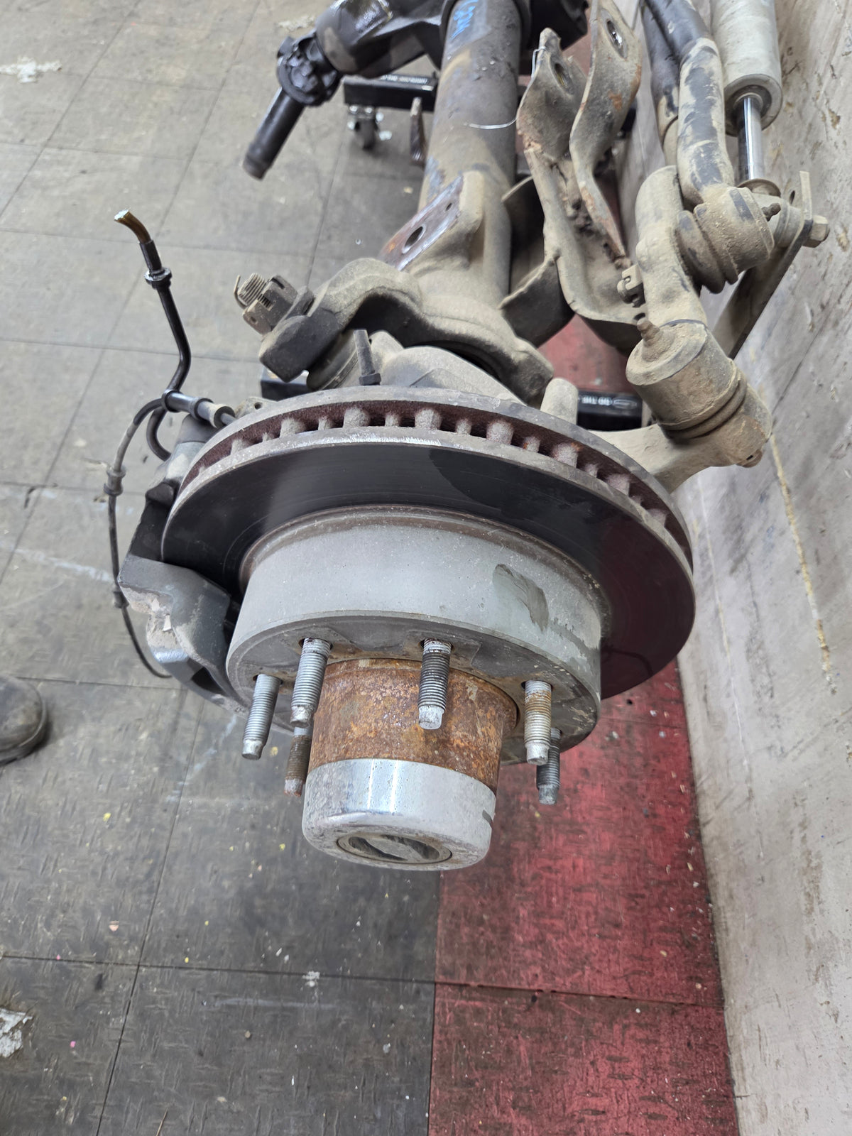 1999-2004 Ford Super Duty F250 F350 SRW Front Axle 3.73 Gear Ratio