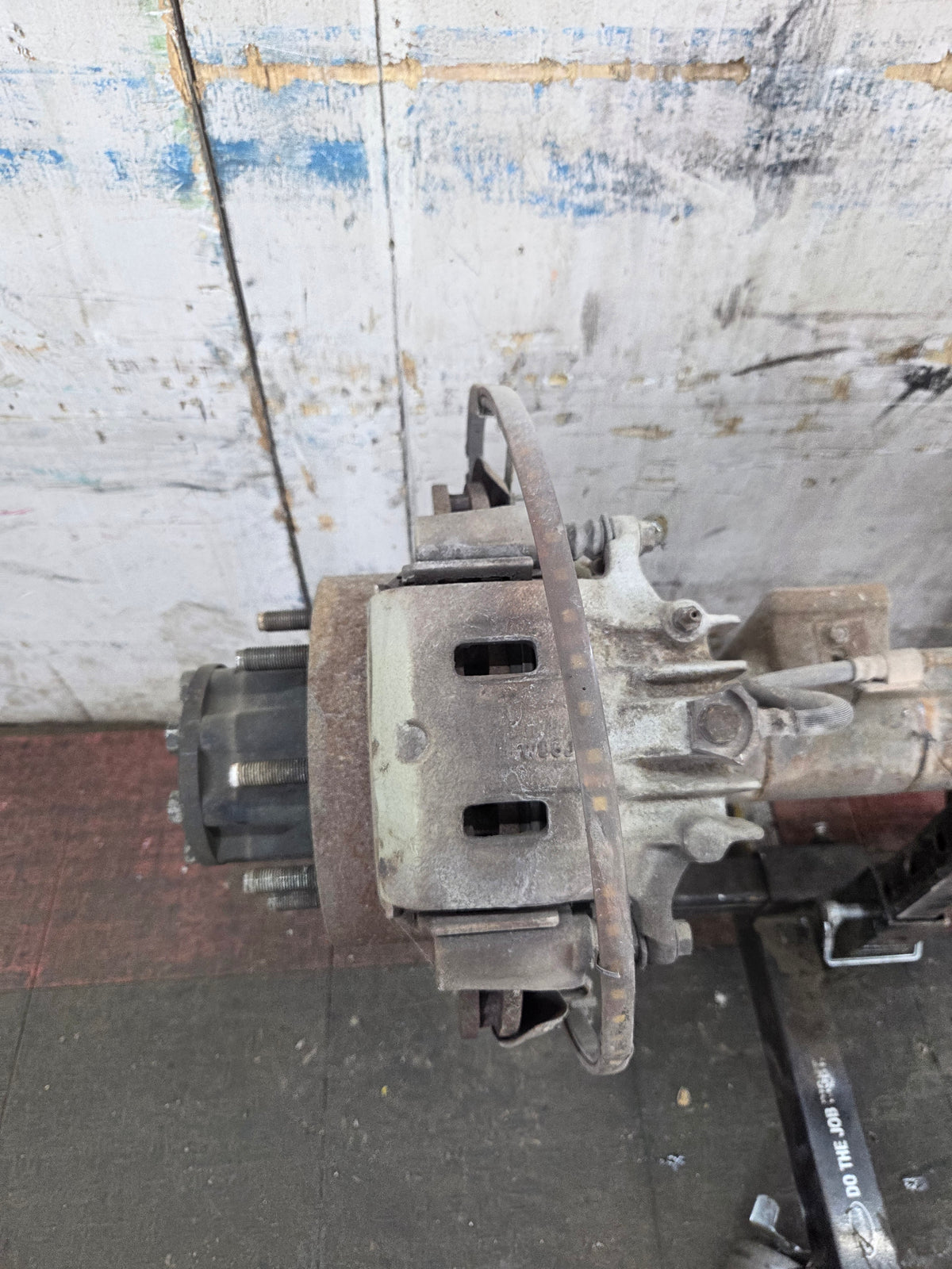 2002-2004 Ford Super Duty F250 F350 SRW Rear Axle 3.73 Gear Ratio - Limited Slip