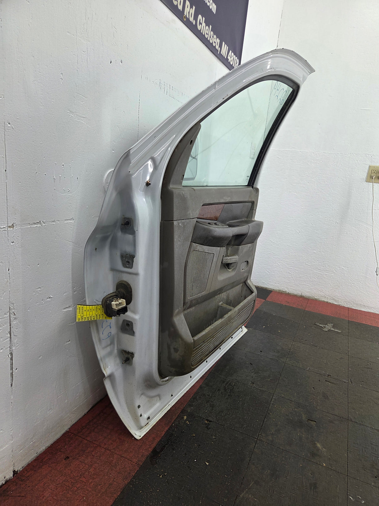2003-2008 Dodge Ram 3rd Gen Passenger Side Front Quad Cab Crew Cab Door 1500 2500 3500 4500 5500
