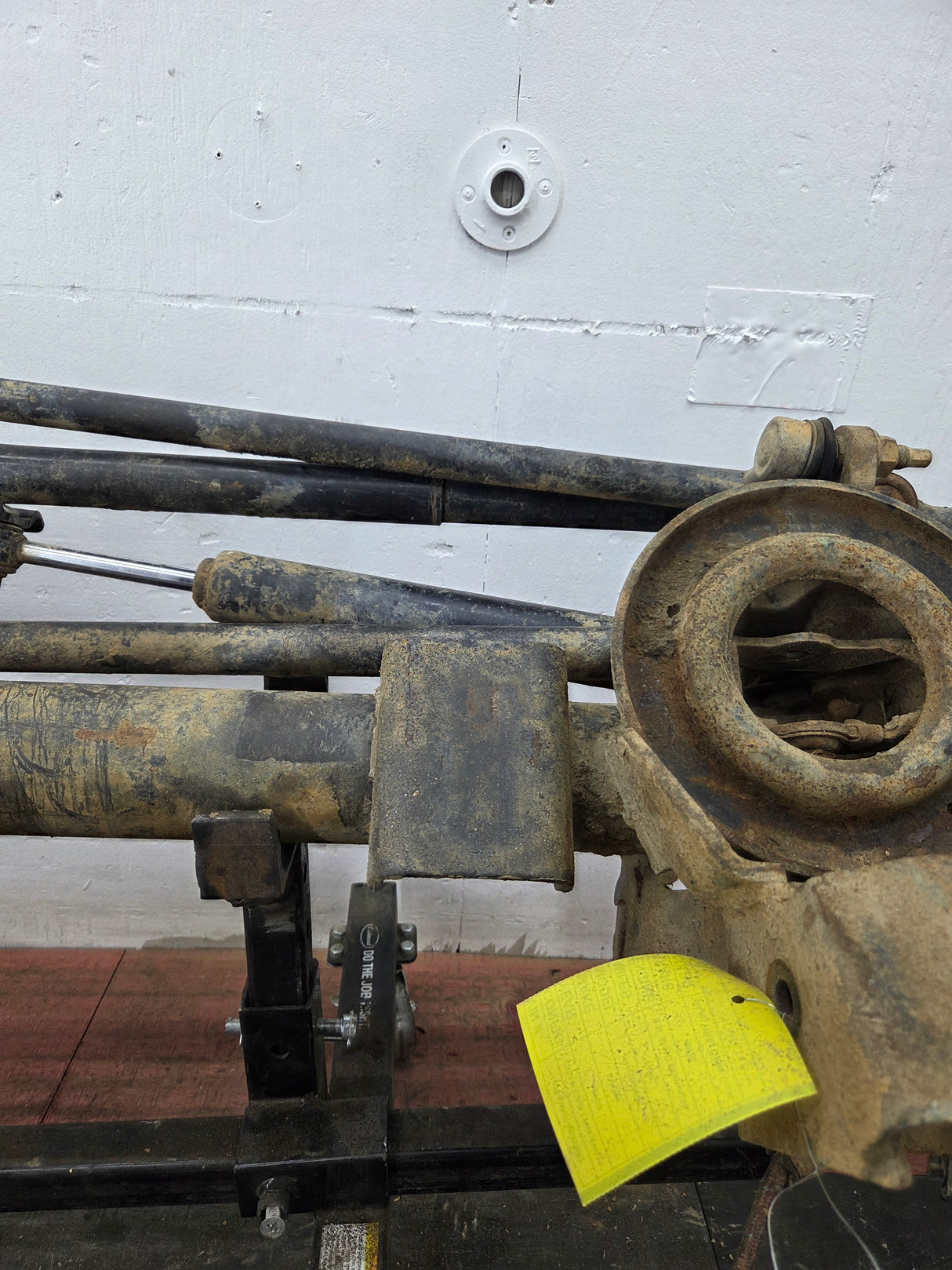 2006-2007 Dodge Ram 2500 3500 8 Lug Front Axle 3.73 Gear Ratio 3rd Gen