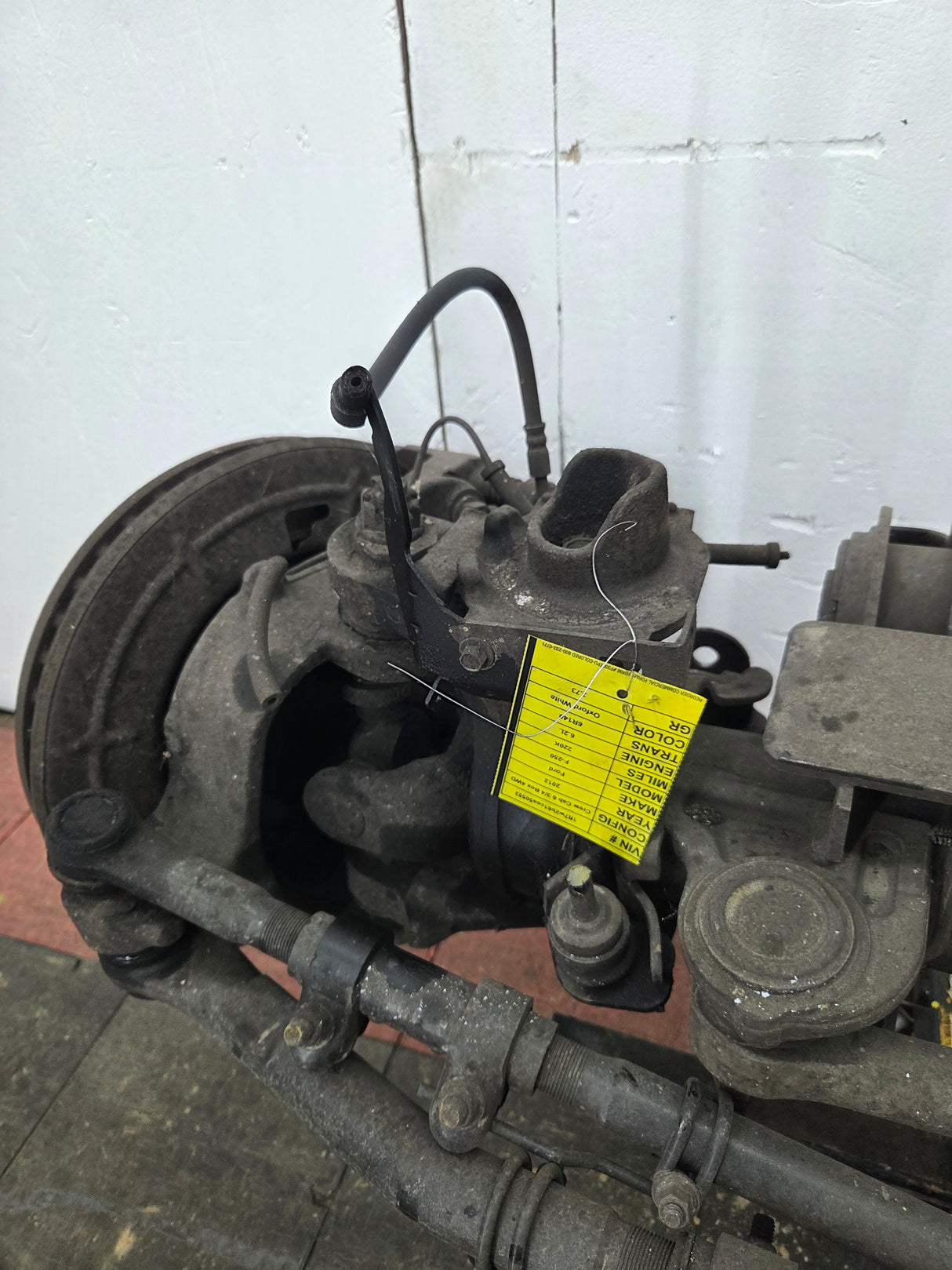 2011-2012 Ford Super Duty F250 F350 Front Axle 3.73 Gear Ratio