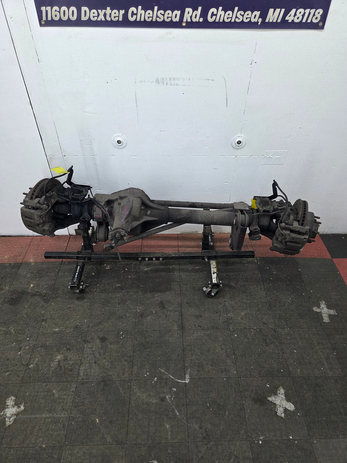 2011-2012 Ford Super Duty F250 F350 Front Axle 3.73 Gear Ratio