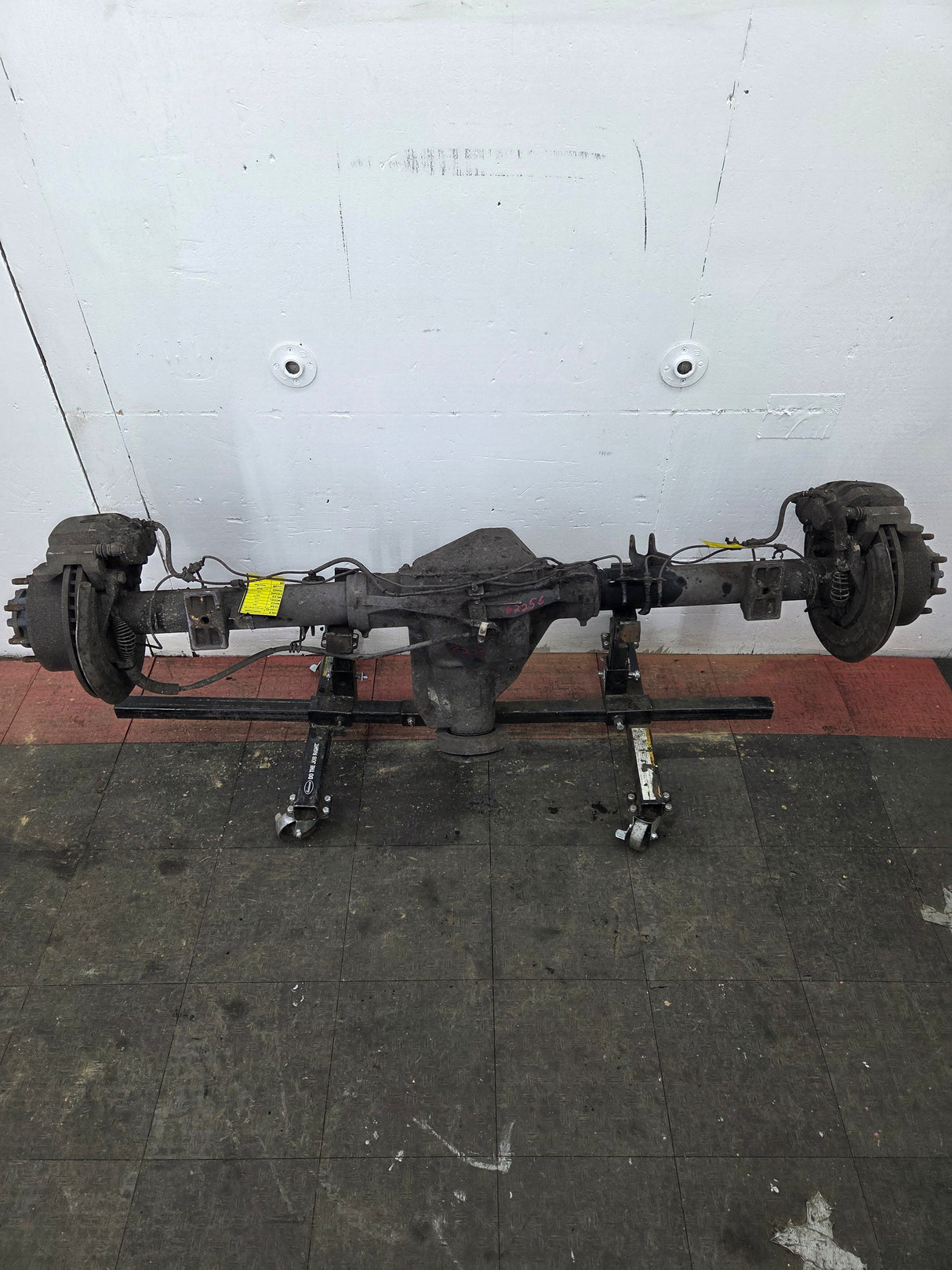 2011-2012 Ford Super Duty F250 F350 Rear Axle 3.73 Gear Ratio Electric Locking Rear End 220k Miles