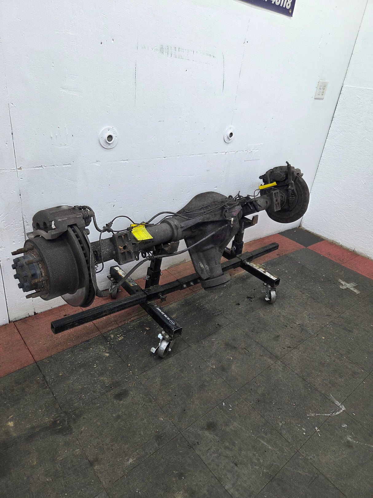 2011-2012 Ford Super Duty F250 F350 Rear Axle 3.73 Gear Ratio Electric Locking Rear End 220k Miles