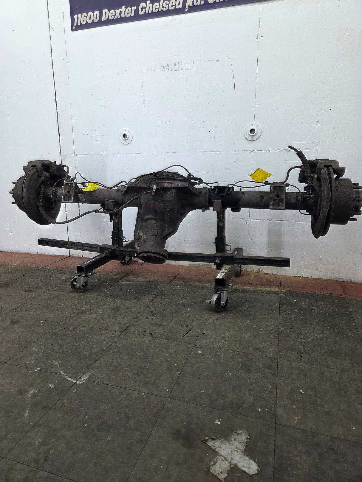 2011-2012 Ford Super Duty F250 F350 Rear Axle 3.73 Gear Ratio Electric Locking Rear End 220k Miles