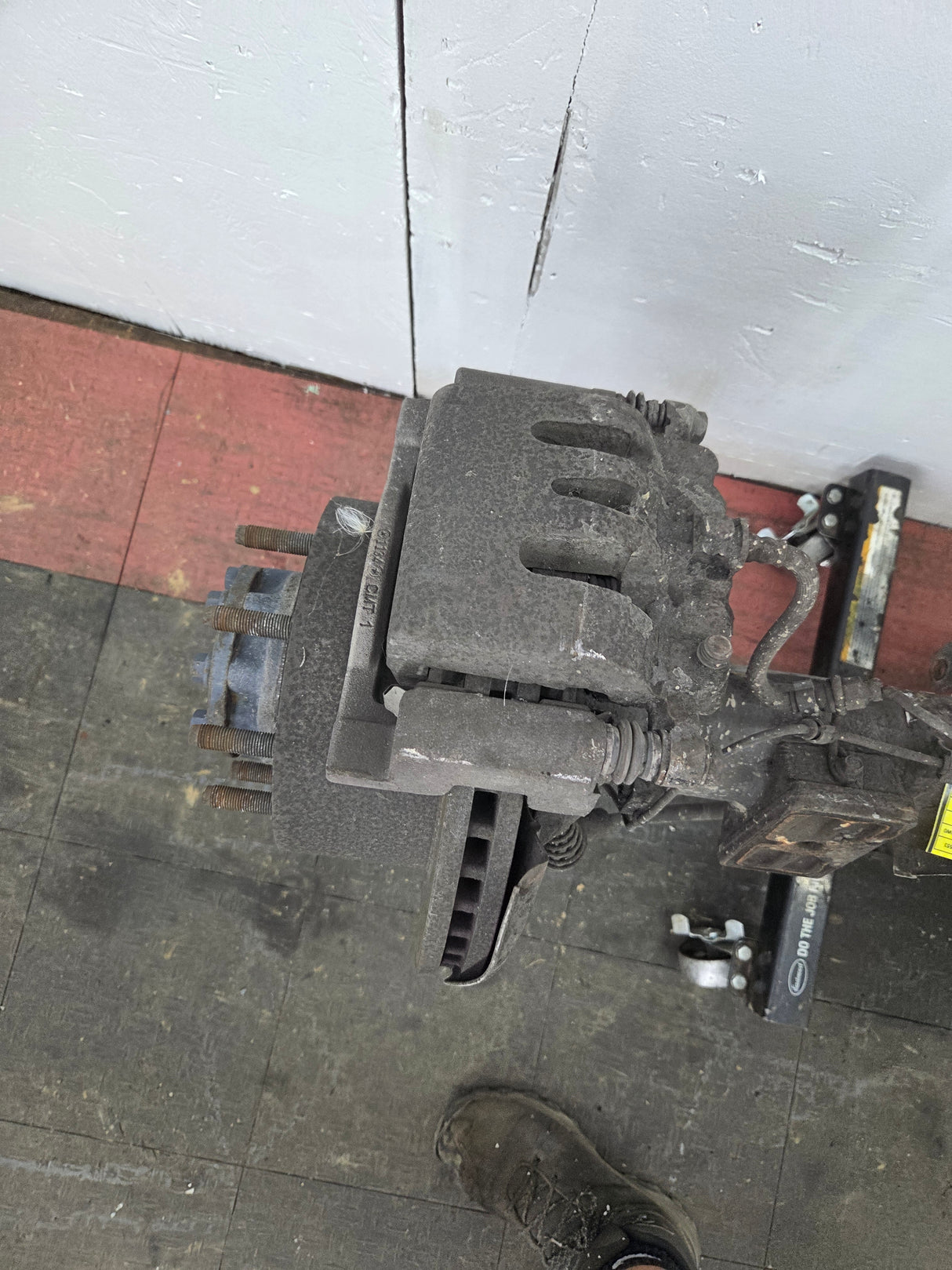 2011-2012 Ford Super Duty F250 F350 Rear Axle 3.73 Gear Ratio Electric Locking Rear End 220k Miles