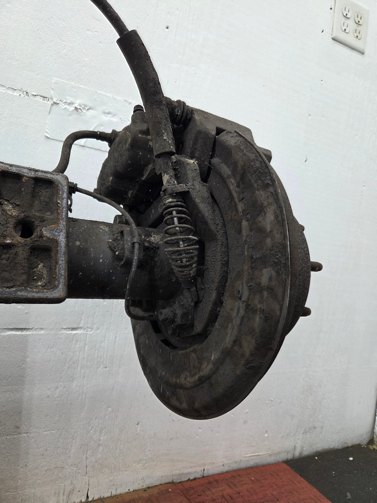 2011-2012 Ford Super Duty F250 F350 Rear Axle 3.73 Gear Ratio Electric Locking Rear End 220k Miles
