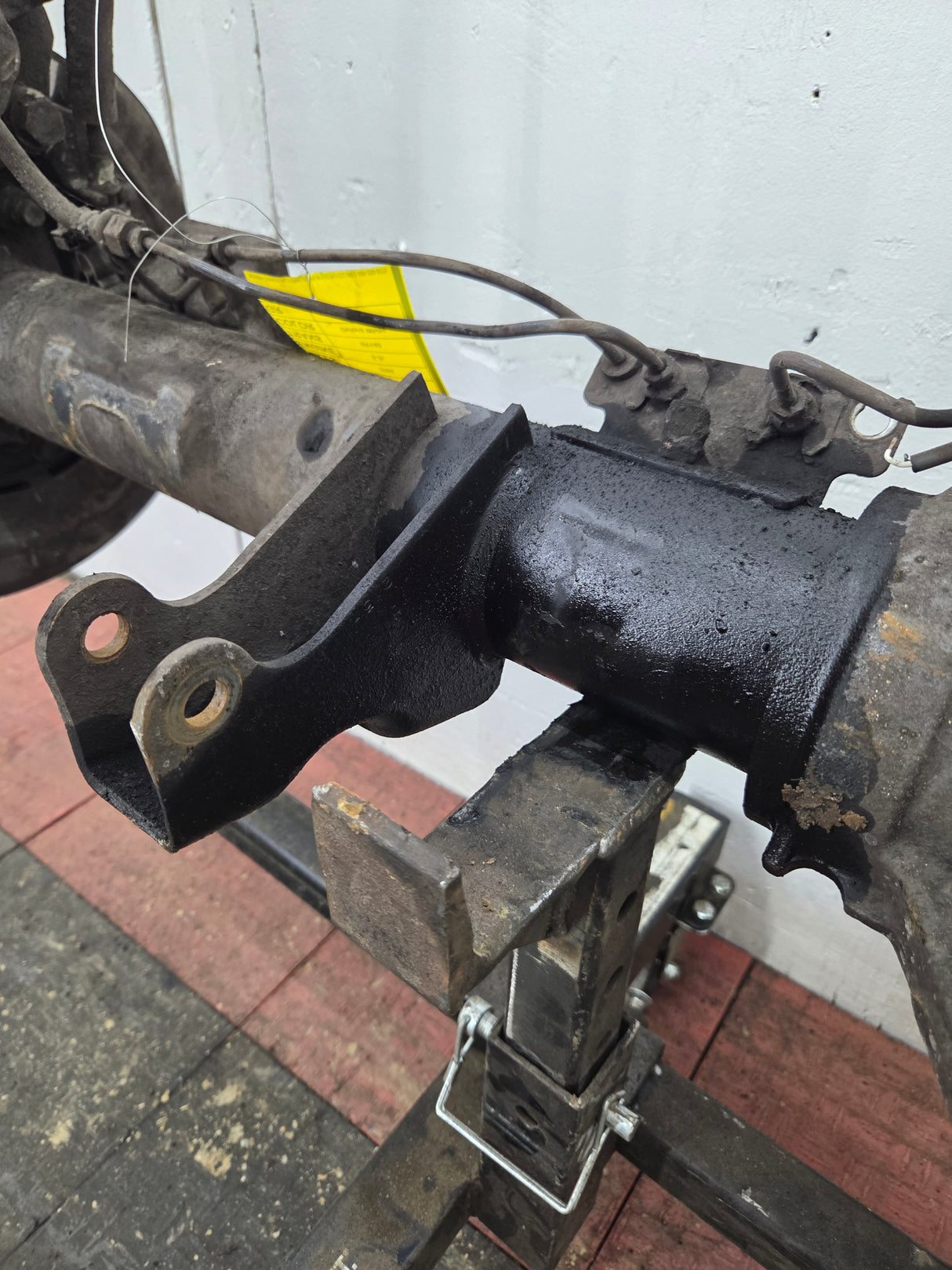 2011-2012 Ford Super Duty F250 F350 Rear Axle 3.73 Gear Ratio Electric Locking Rear End 220k Miles