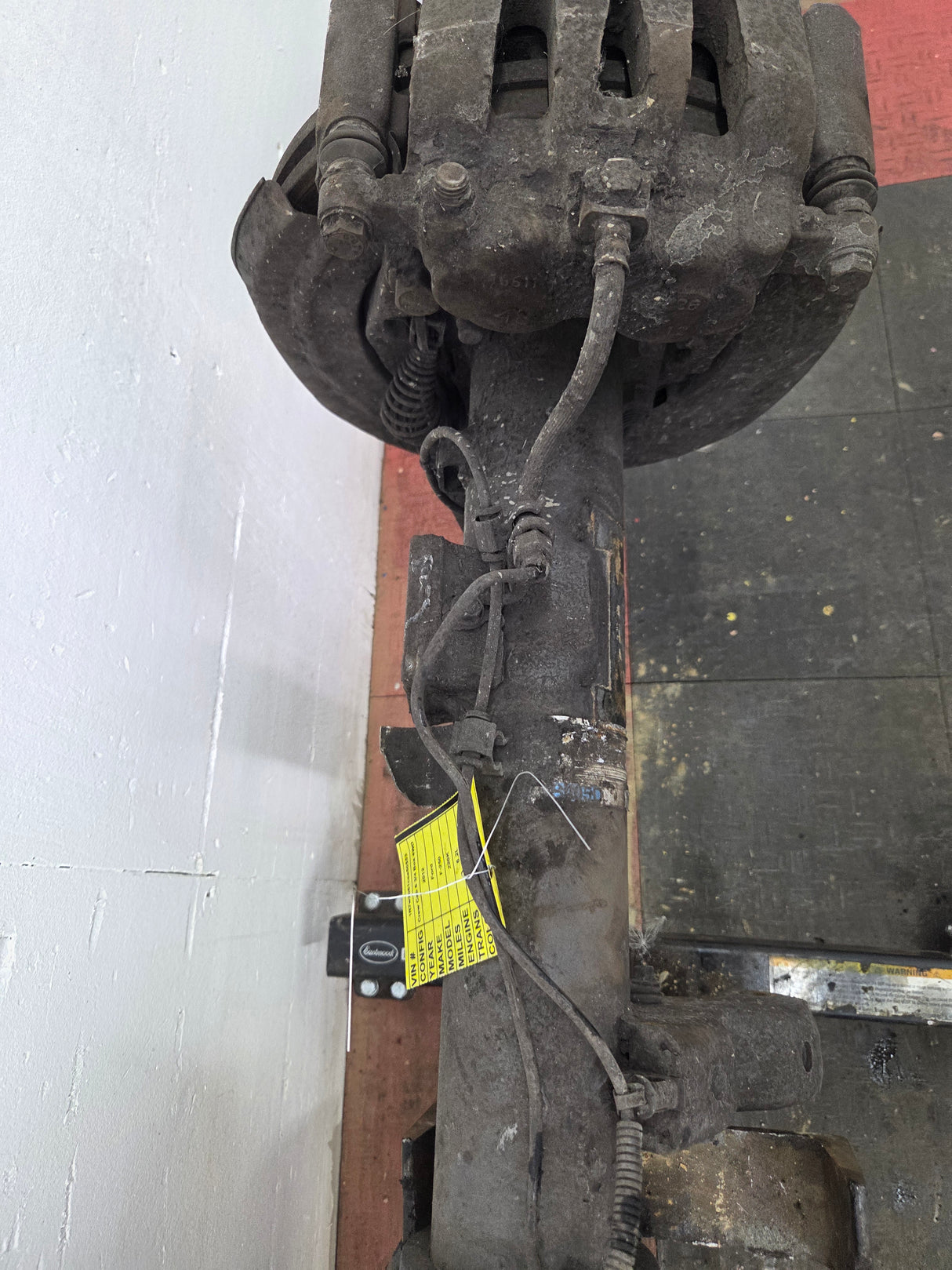2011-2012 Ford Super Duty F250 F350 Rear Axle 3.73 Gear Ratio Electric Locking Rear End 220k Miles