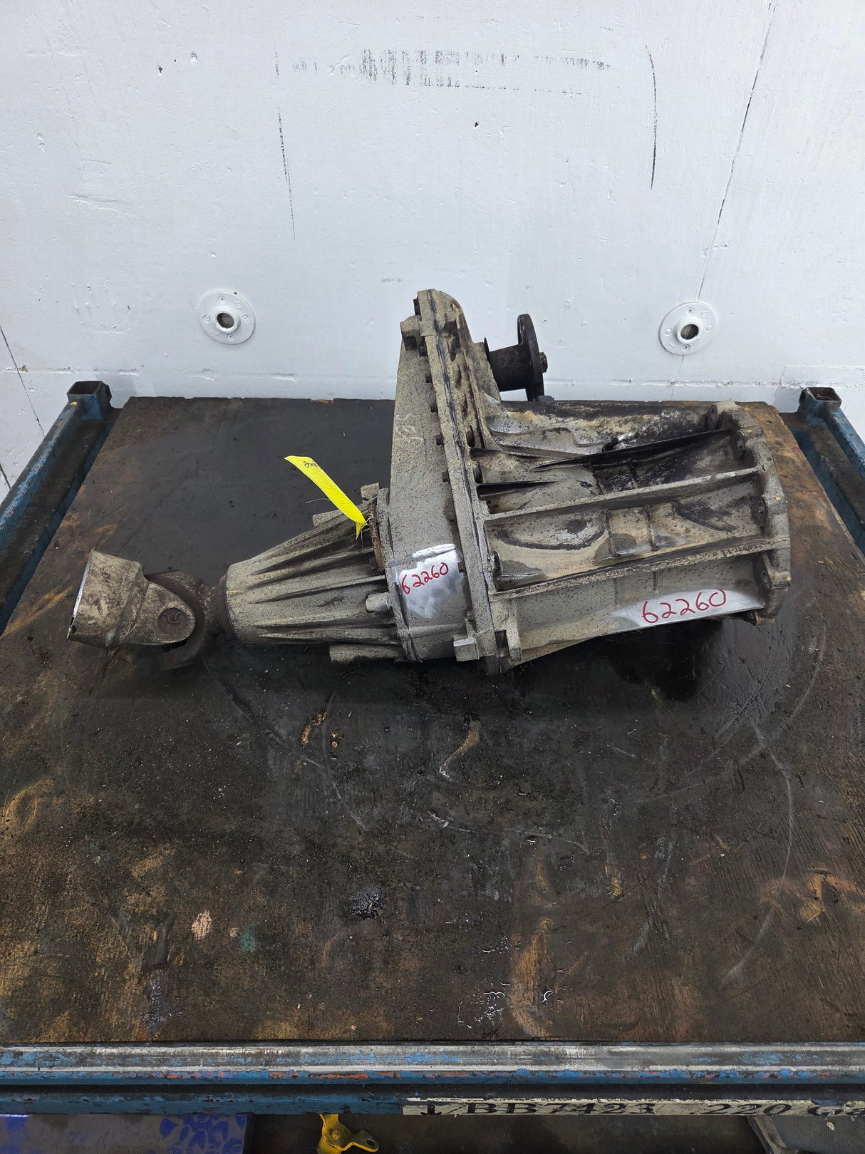 2011-2016 6.2L 6.7L PSD Transfer Case Flange Yoke Manual Shift Ford F250 F350 F450 F550 Super Duty