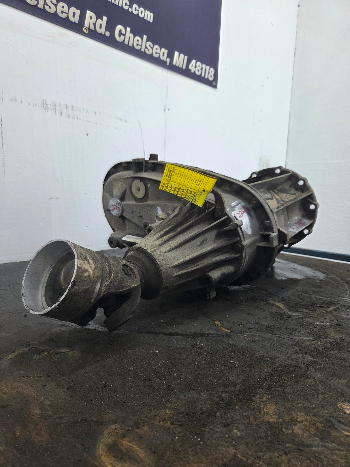 2011-2016 6.2L 6.7L PSD Transfer Case Flange Yoke Manual Shift Ford F250 F350 F450 F550 Super Duty