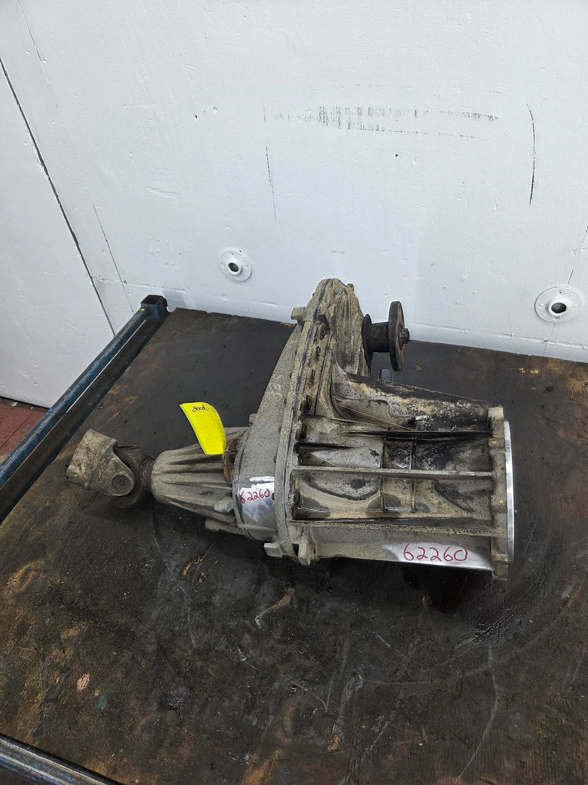 2011-2016 6.2L 6.7L PSD Transfer Case Flange Yoke Manual Shift Ford F250 F350 F450 F550 Super Duty