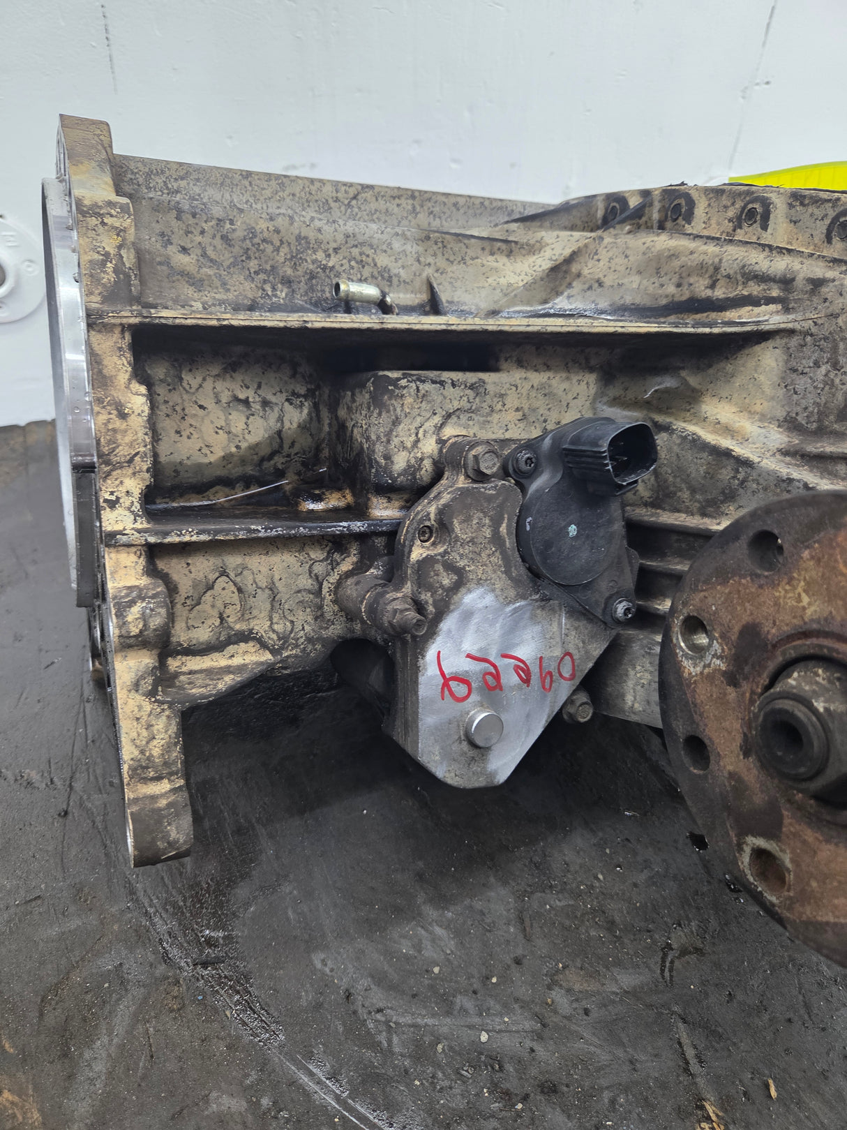 2011-2016 6.2L 6.7L PSD Transfer Case Flange Yoke Manual Shift Ford F250 F350 F450 F550 Super Duty