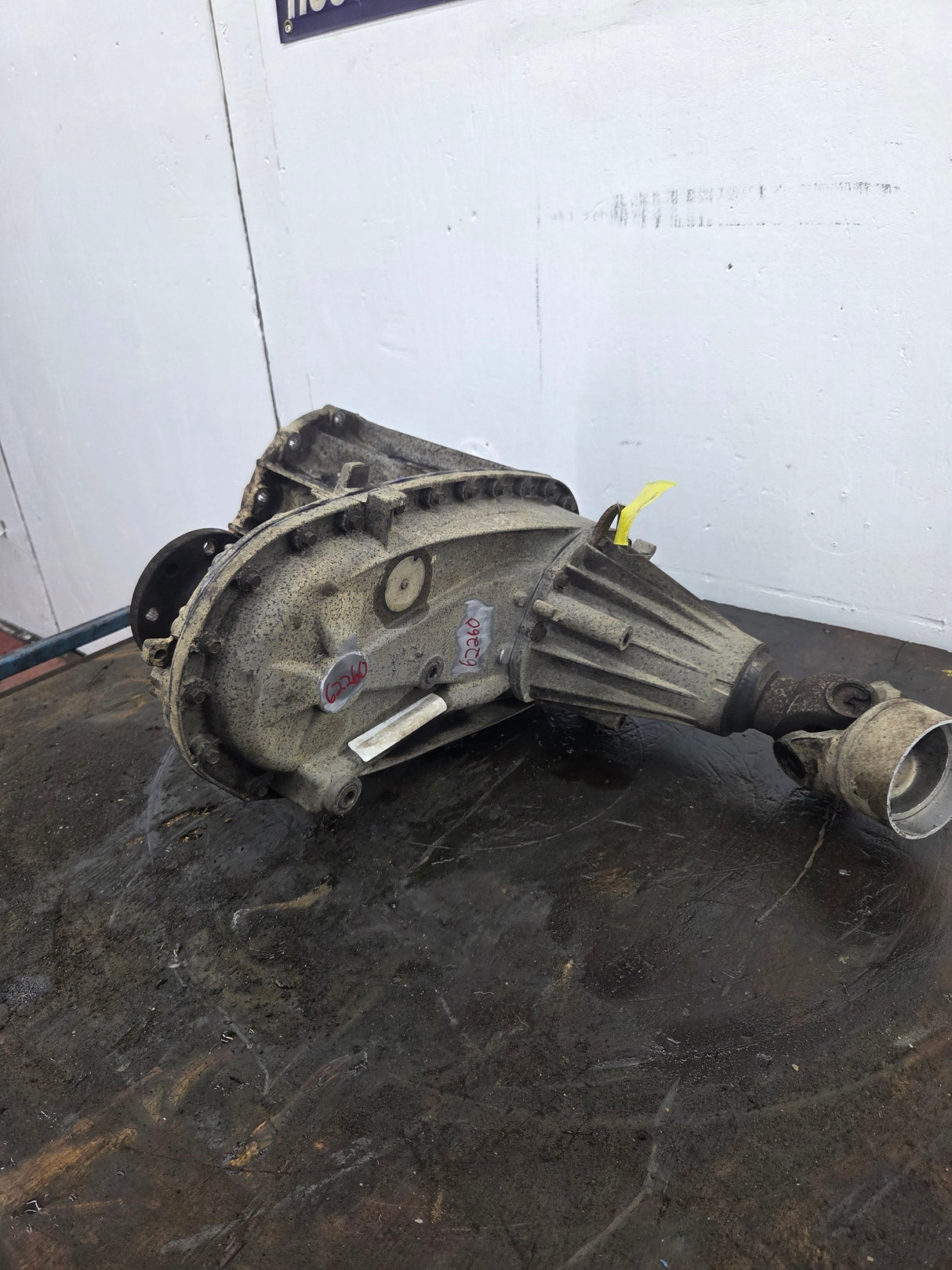 2011-2016 6.2L 6.7L PSD Transfer Case Flange Yoke Manual Shift Ford F250 F350 F450 F550 Super Duty