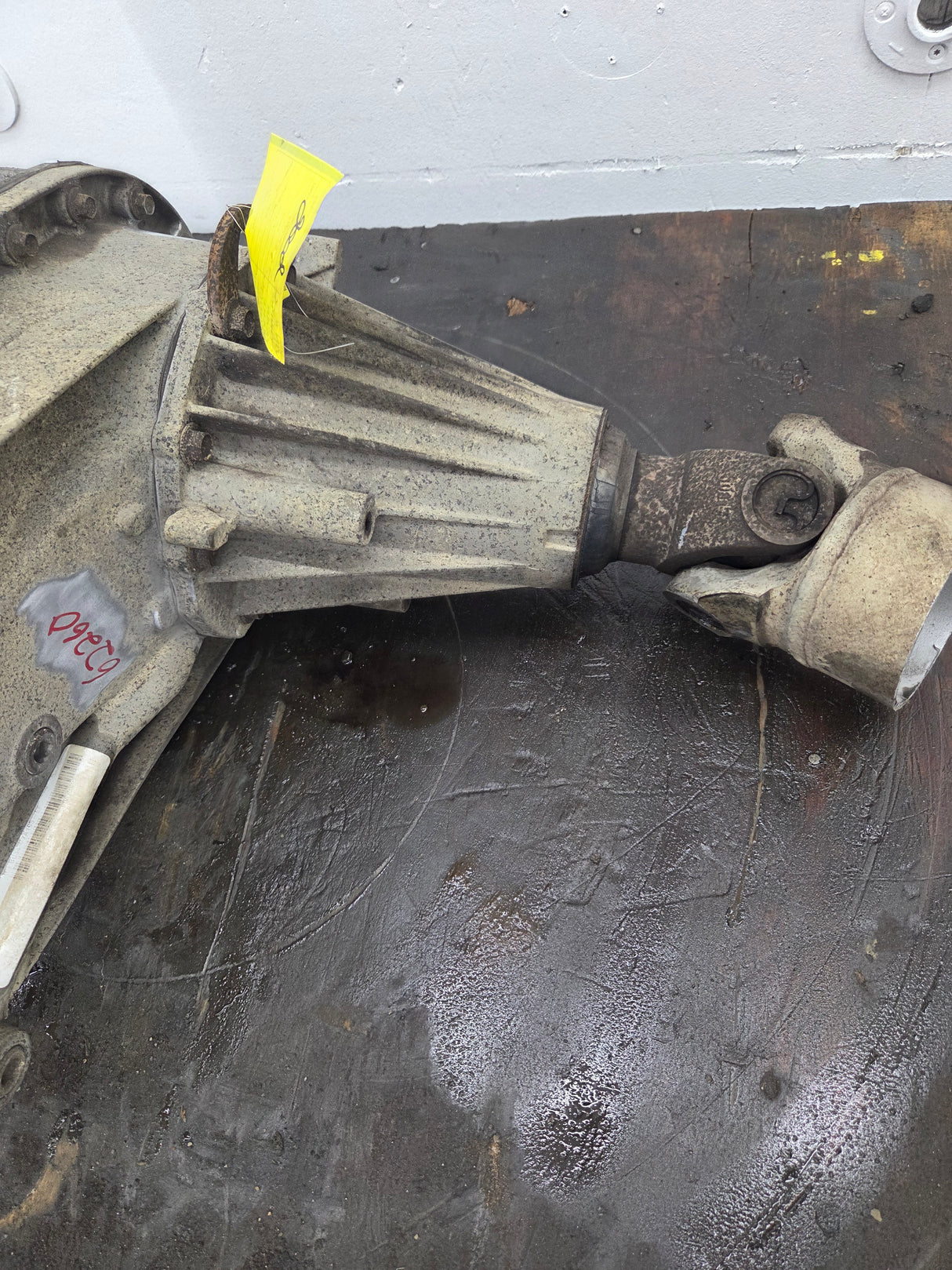 2011-2016 6.2L 6.7L PSD Transfer Case Flange Yoke Manual Shift Ford F250 F350 F450 F550 Super Duty