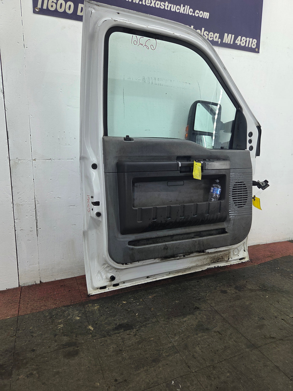 2012-2016 Ford Super Duty LH Driver Side Front Door F250 F350 F450 F550