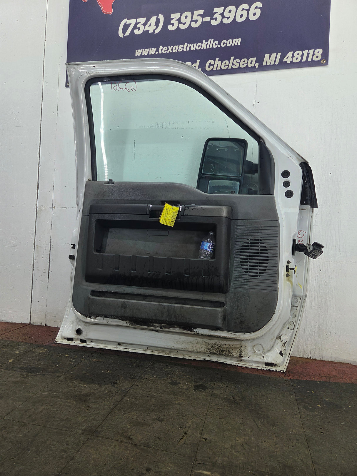2012-2016 Ford Super Duty LH Driver Side Front Door F250 F350 F450 F550
