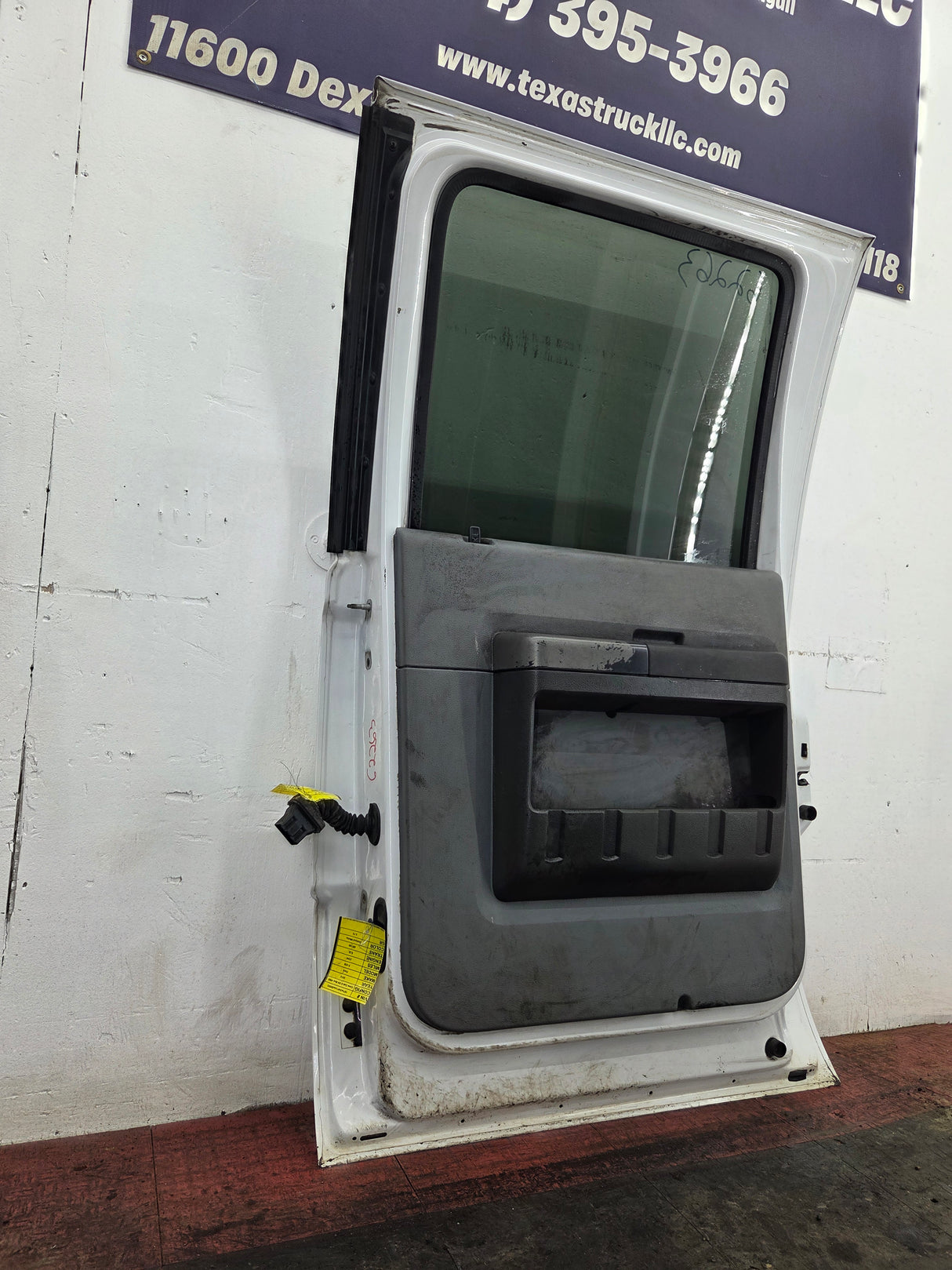 2012-2016 Ford Super Duty Driver Rear Door LH Crew Cab F250 F350 F450 F550