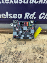 1998-2004 Chevrolet GMC Engine Bay Fuse Box - 15328925