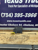 2003-2005 Chevrolet Silverado / GMC Sierra 1500 250 3500 Engine Bay Fuse Box - 15201928
