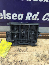 2003-2005 Chevrolet Silverado / GMC Sierra 1500 250 3500 Engine Bay Fuse Box - 15201928